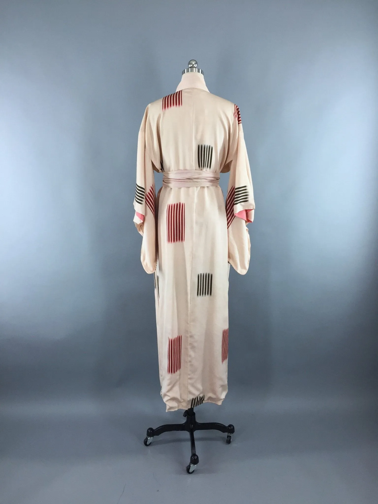 1950s Vintage Silk Kimono Robe / Peach Red Abstract Stripes