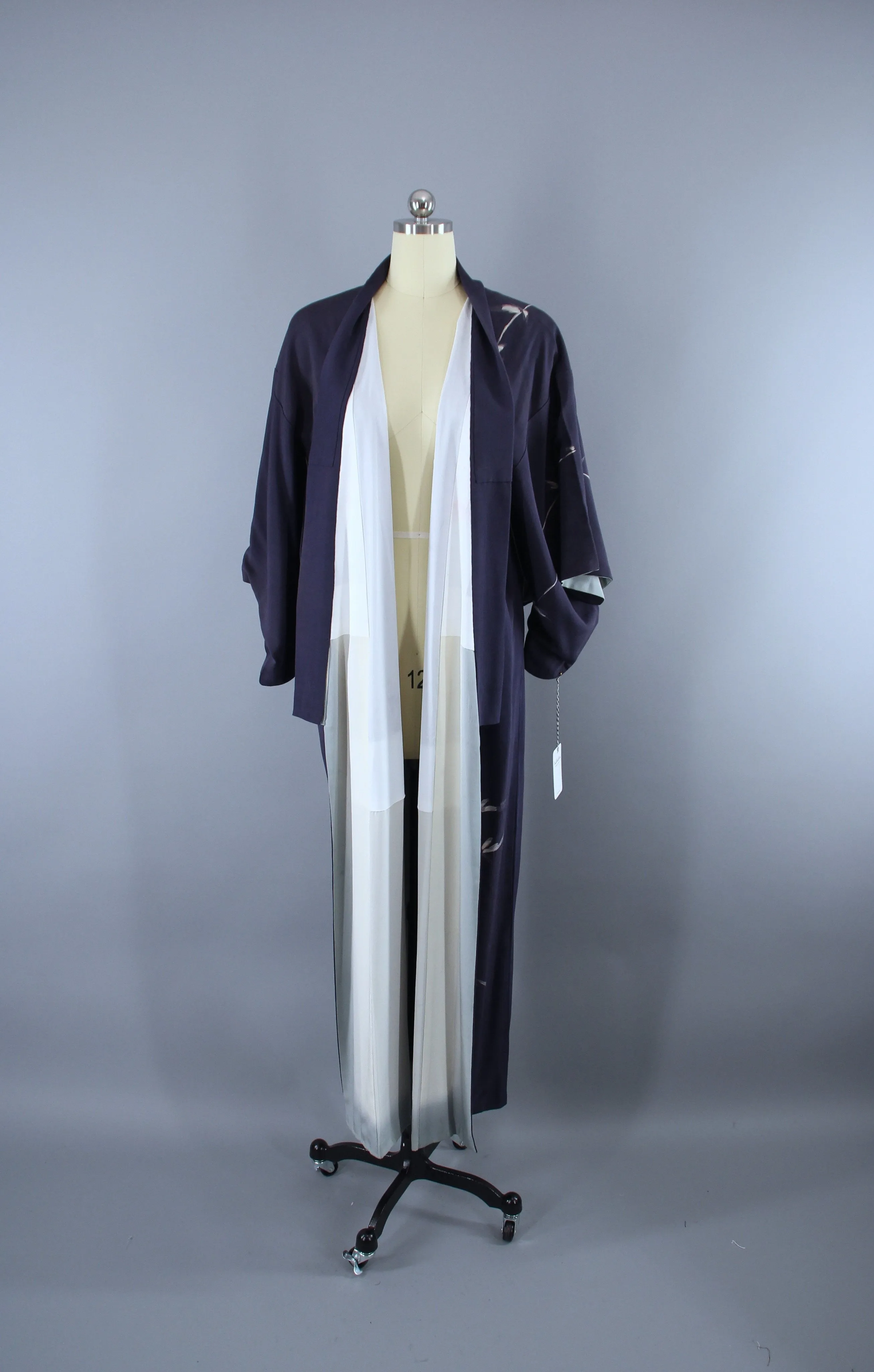 1960s Vintage Silk Kimono Robe / Grey Blue Bamboo