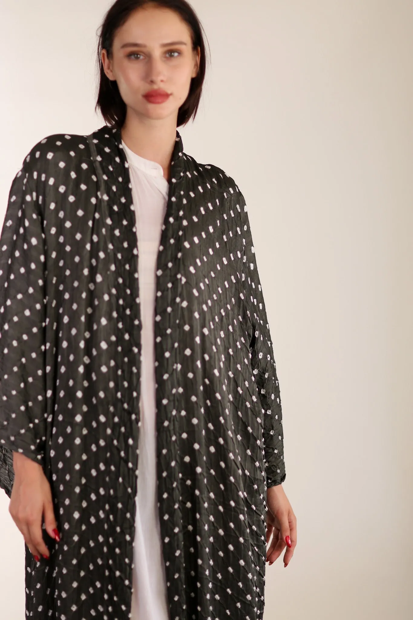 BLACK DOT SILK KIMONO LUNI