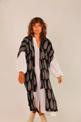 BLACK SILK FEATHER PRINT KIMONO WYNN