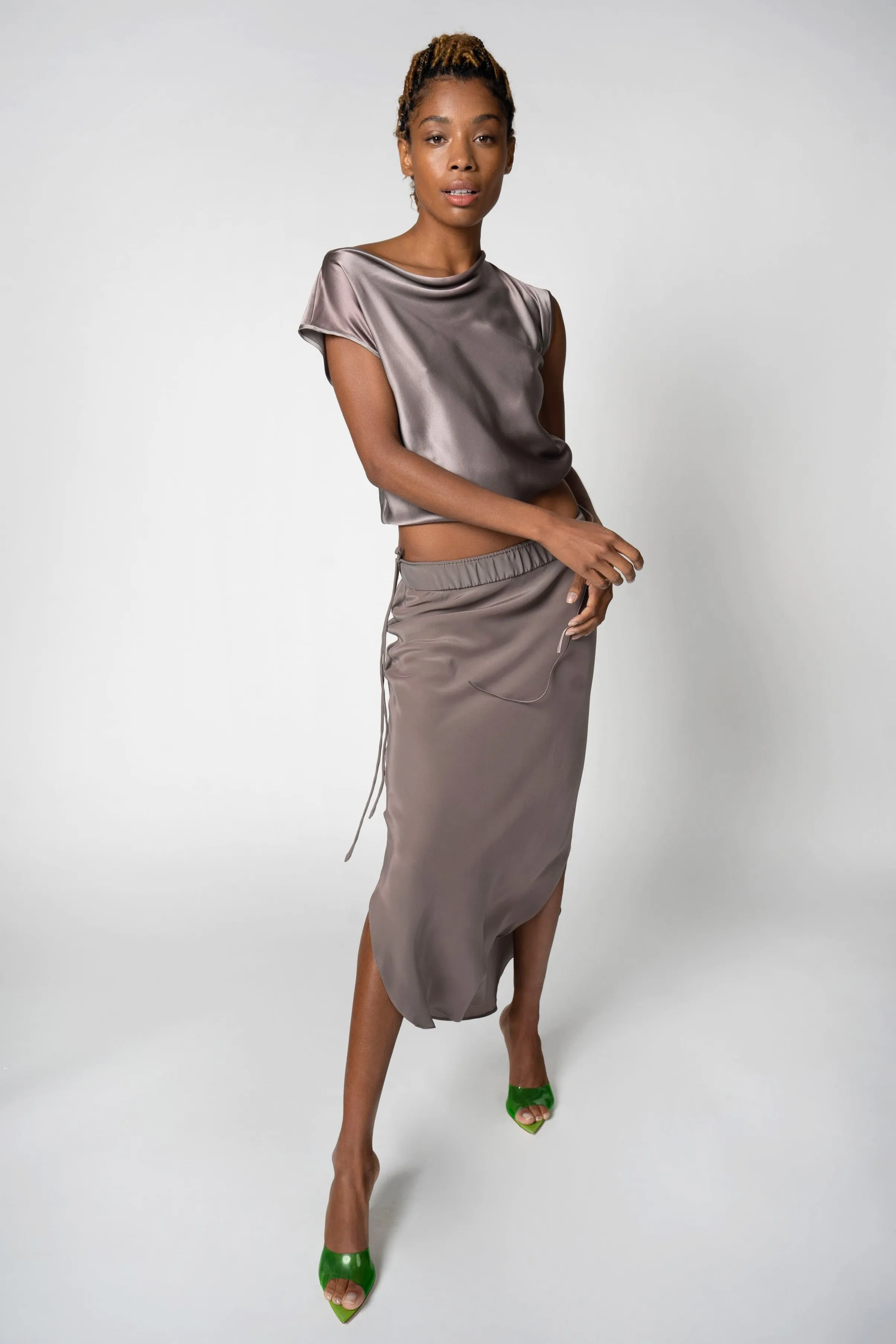 Elongated Matte Scalloped Skirt - Ash