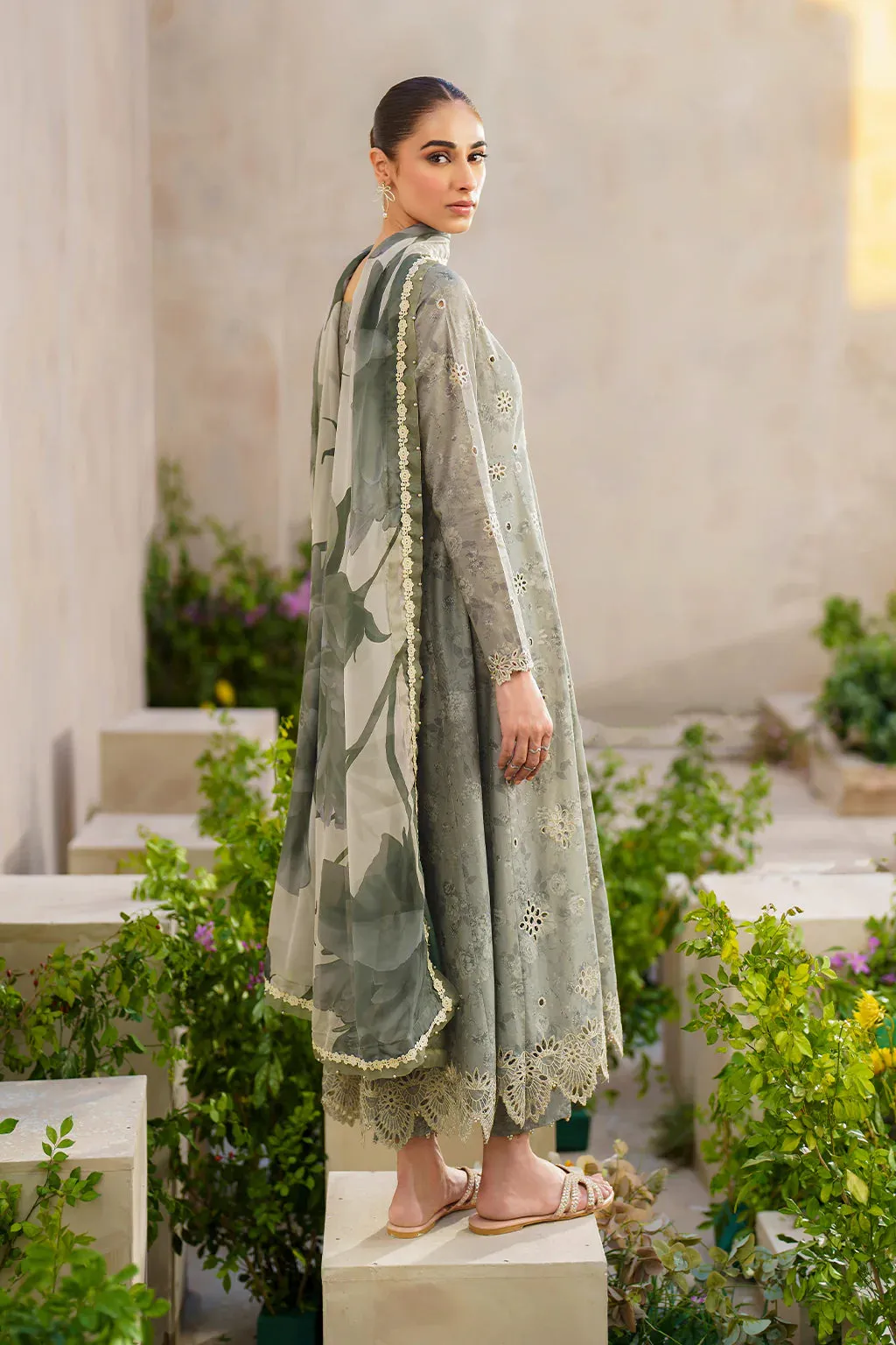 SFL-10 EMBROIDERED LAWN