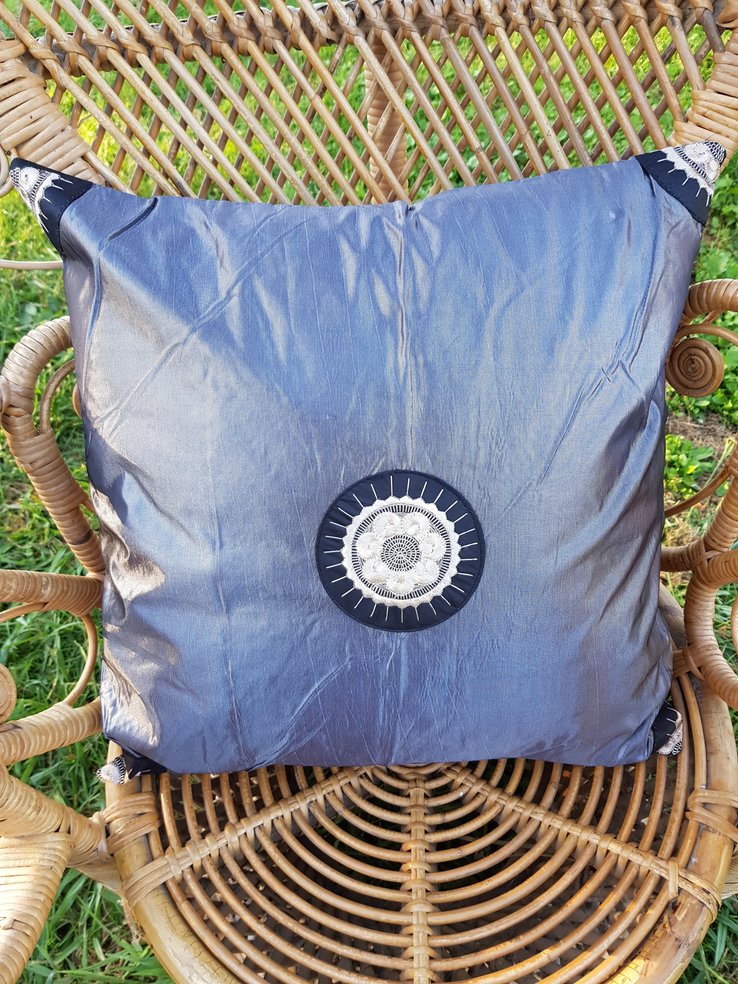 Sunburst Silk Throw Pillowcase