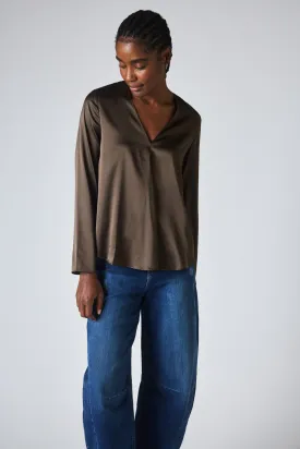 The Easygoing Long Silk Top